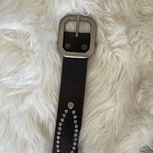 Black, leather belt.